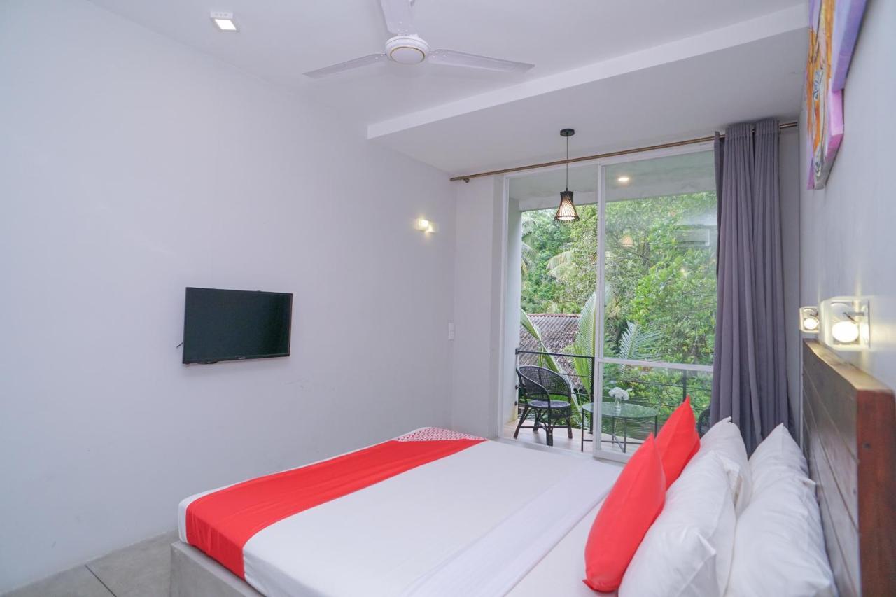 Chariot Lodge 希克杜沃 外观 照片